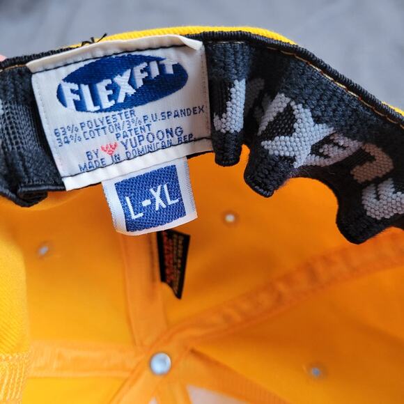 Wildcats Yellow Hat Blue Paw Flexfit Yupoong Cap Size L XL Embroidered - Picture 8 of 9